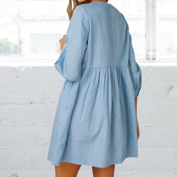 Light Wash Denim Chambray Ruffle Dress - Picture 5 of 6